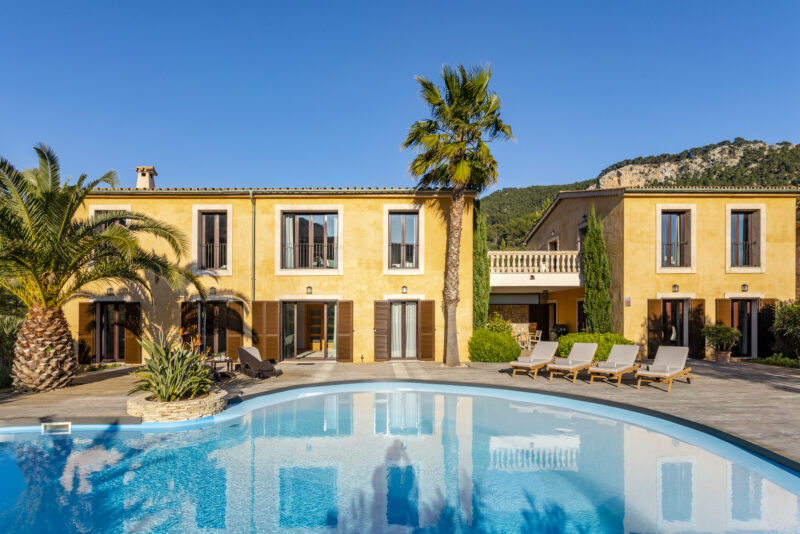 Sonnenterrasse am Pool
